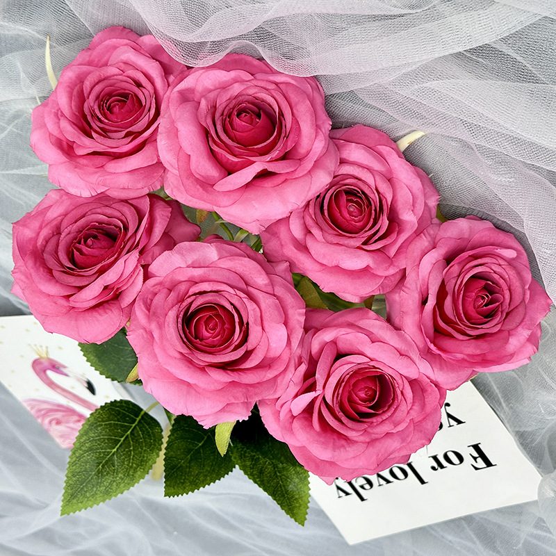 The artificial flowers are English roses made from brushed fabric and are available in 11 colors. Artificial rose flowers are used for home decoration and wedding flower arrangements. Leafhometrade specializes in providing wholesale custom artificial plants.