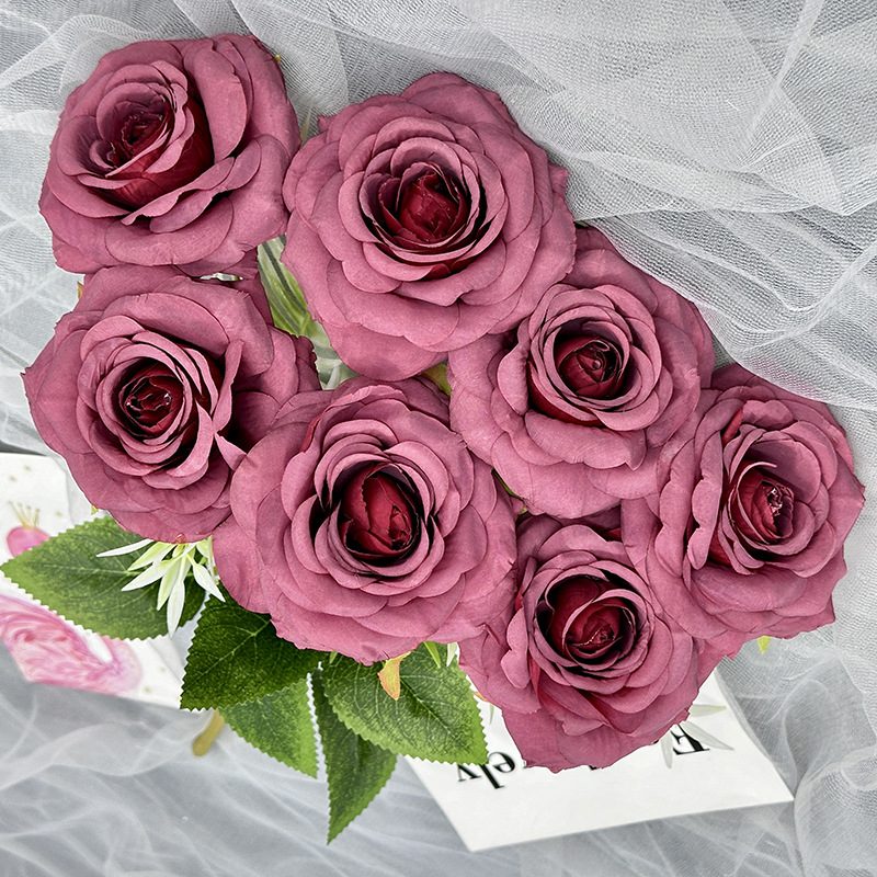 The artificial flowers are English roses made from brushed fabric and are available in 11 colors. Artificial rose flowers are used for home decoration and wedding flower arrangements. Leafhometrade specializes in providing wholesale custom artificial plants.