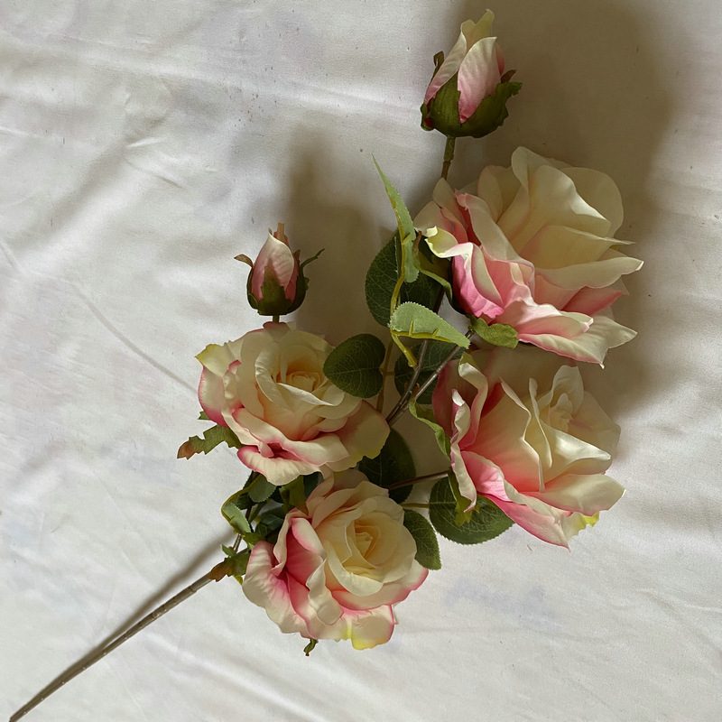 Wholesale Rose Artificial Flowers with Long Stem Realistic Silk Roses Bulk Real Touch Plastic Bouquet of Roses for Home/AR7-3