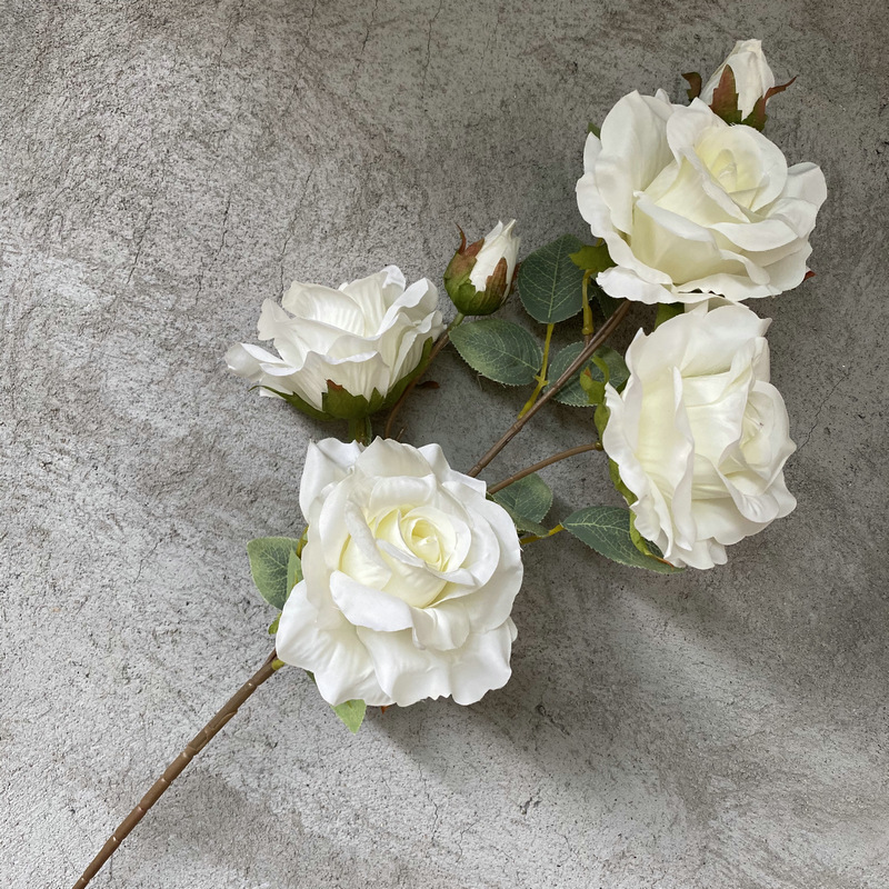 Fake outdoor flowers is a Floribunda Roses made of fabric cloth, available in 8 colors. Artificial rose flowers are used for home decoration and wedding party decoration. Leafhometrade specializes in providing wholesale custom artificial plants.