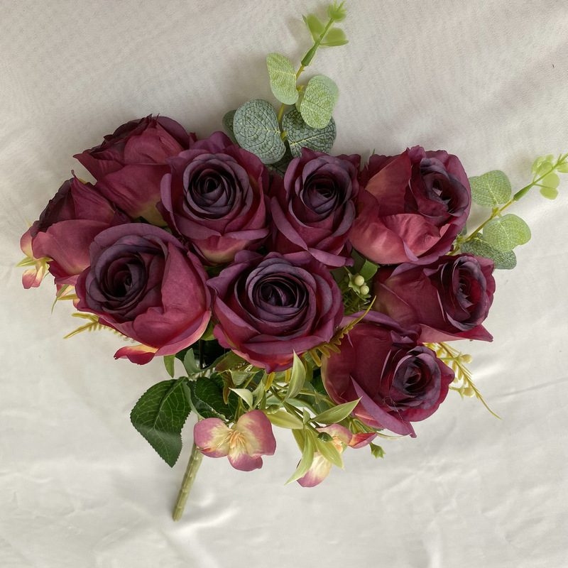 The decoration flowers are Floribunda Roses, made of Coated cloth, and available in 10 colors. Artificial rose flowers are used for wedding decoration and party decoration. Leafhometrade specializes in providing wholesale custom artificial flowers.