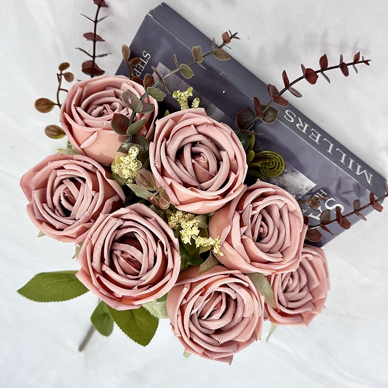 Artificial Rose Bouquet are garden roses, made of coated cloth, available in 9 colors. Artificial Rose Flowers are used for Home Decor and Wedding Stage Decoration. Leafhometrade specializes in providing wholesale custom artificial plants.