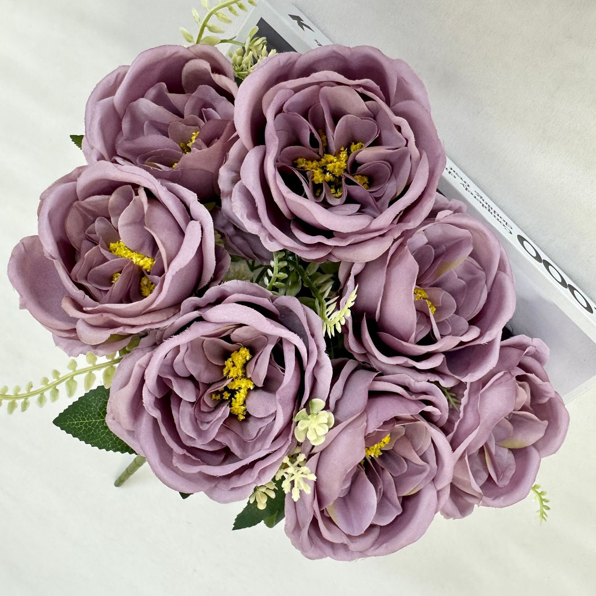 The artificial flowers are Garden Rose made from brushed fabric and are available in 9 colors. Artificial rose flowers are used for home decoration and wedding flower arrangements. Leafhometrade specializes in providing wholesale custom artificial plants.