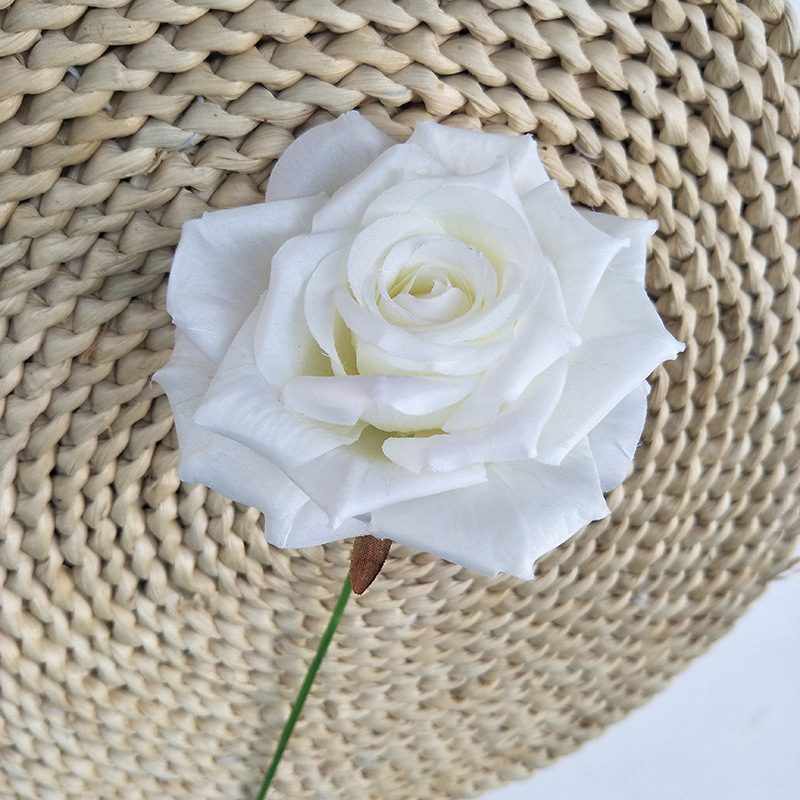 Forever rose is a garden rose made of brushed fabric and available in 7 colors. Artificial rose flowers are used for home decoration and photography arrangement props. Leafhometrade specializes in providing wholesale custom artificial plants.