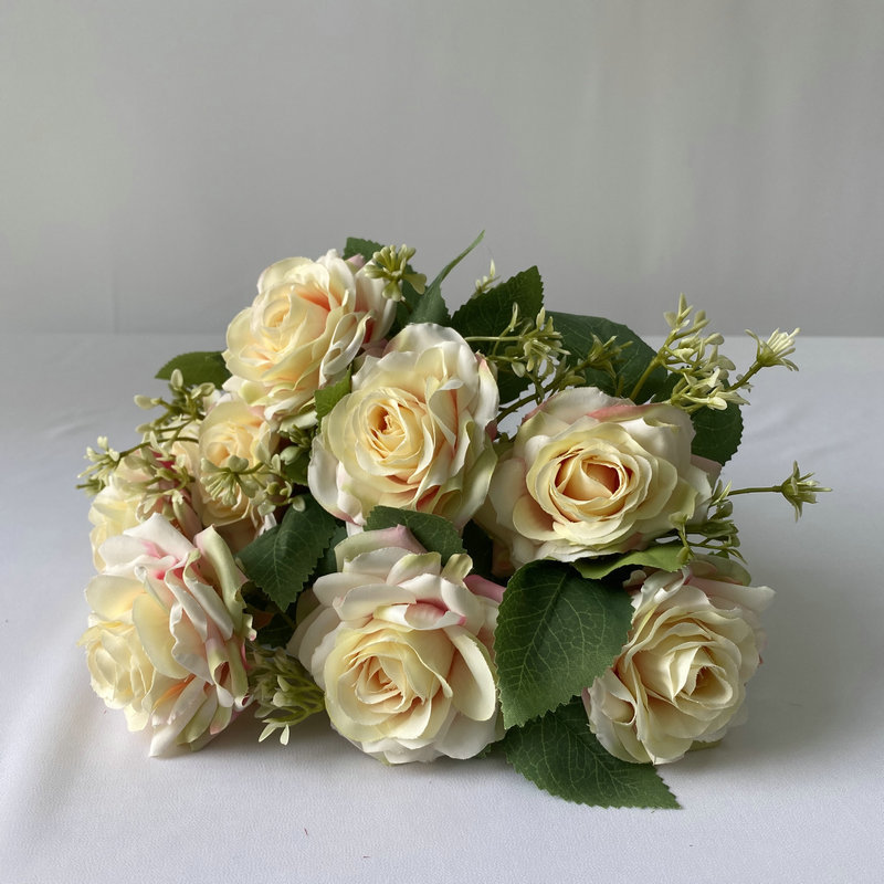 9 heads rose bouquet is a hybrid tea rose, made of Brushed cloth and has 8 colors to choose from. Artificial roses are used in home decoration and wedding decoration flowers. Leafhometrade specializes in providing wholesale customized artificial plants.