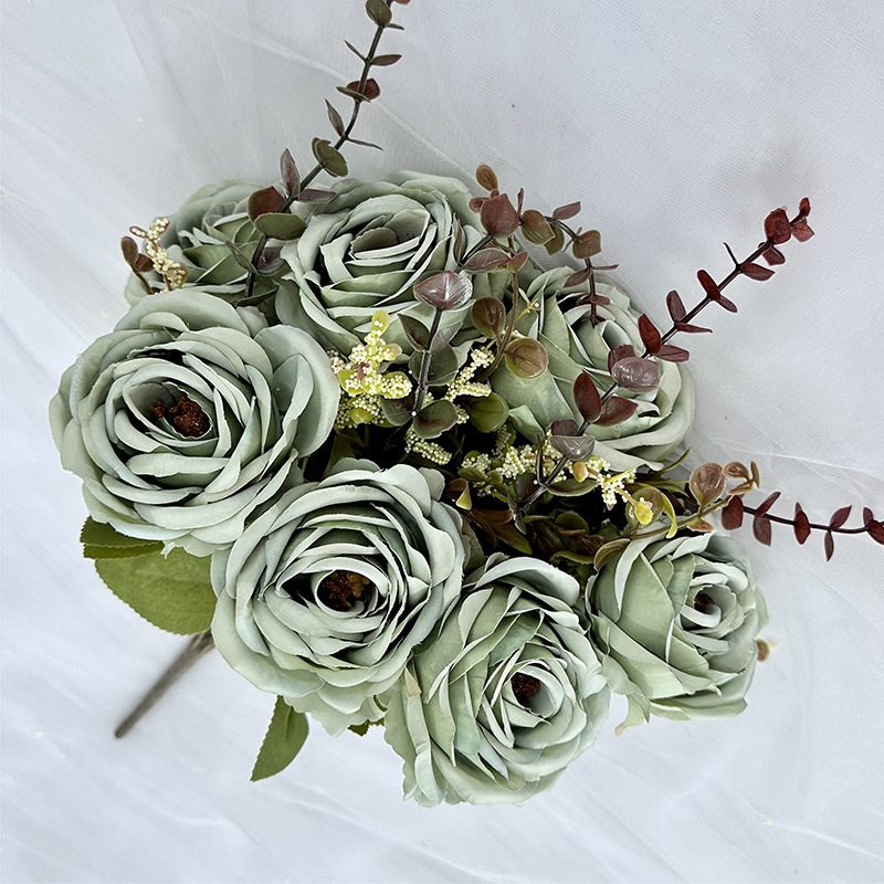 18 heads rose is a hybrid tea rose, made of coated cloth and has 9 colors to choose from. Artificial rose are used in home decoration. Leafhometrade specializes in providing wholesale customized artificial plants.