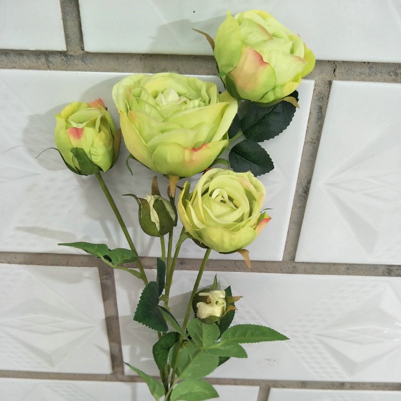 The outdoor artificial flowers are Shrub Rose, made of fabric cloth, and available in 14 colors. Artificial rose flowers are used for wedding reception decorations and party decoration. Leafhometrade specializes in providing wholesale custom artificial flowers.