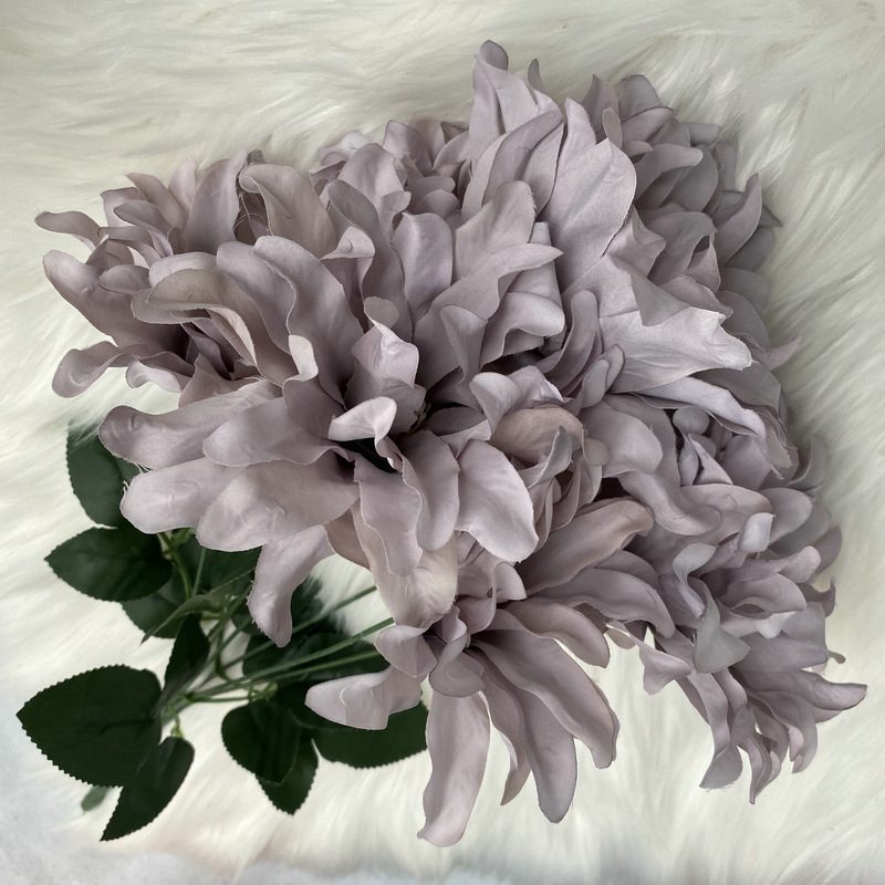 Artificial Dahlias is made of fabric cloth and is available in 9 colors. Dahlia Flower Arrangement are used for wedding decorations, hotel lobbies, parties and other ceremonies. Artificial dahlia flower arrangements can be paired with roses, hydrangeas, sunflowers, chrysanthemums, green greenery stem, etc. Leafhometrade specializes in providing wholesale custom artificial plants.