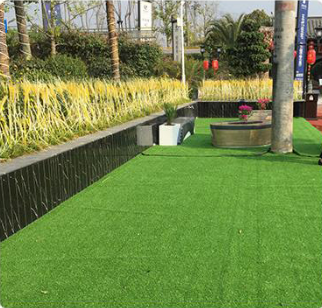 Fake Turf Grass is made of PP/PE. Faux Grass Decor are used for Putting greens, Sports fields, Conserve water, Balcony surface, PETS, Playgrounds, Pool, surrounds Natural environment, Gym, Landscaping, Soccer, walkways Lawn, Patio, Pet turf, Residential Gardens, Indoor spaces, Displays stand. Leafhometrade specializes in providing wholesale custom artificial grass.