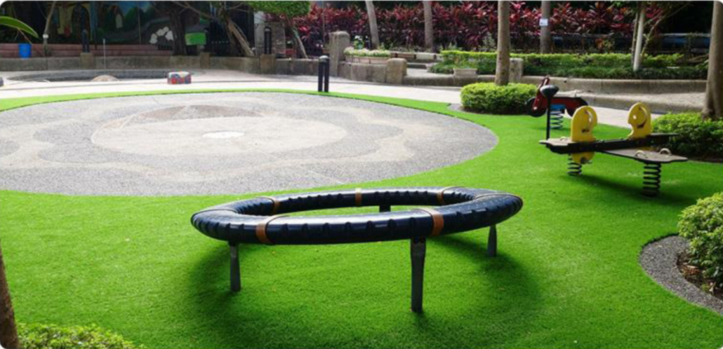 Fake Turf Grass is made of PP/PE. Faux Grass Decor are used for Putting greens, Sports fields, Conserve water, Balcony surface, PETS, Playgrounds, Pool, surrounds Natural environment, Gym, Landscaping, Soccer, walkways Lawn, Patio, Pet turf, Residential Gardens, Indoor spaces, Displays stand. Leafhometrade specializes in providing wholesale custom artificial grass.