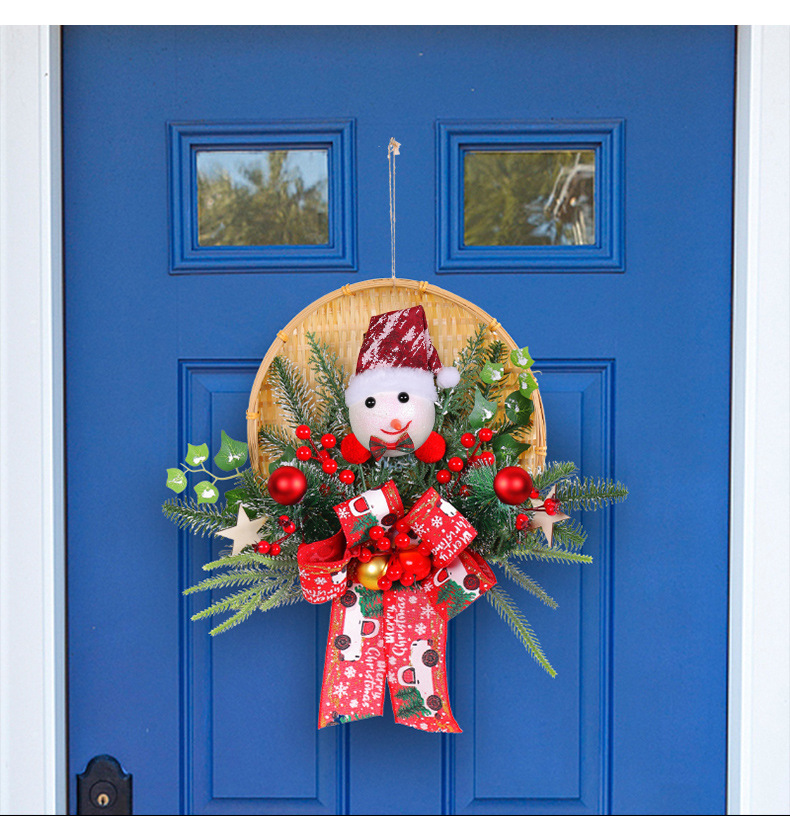 The bamboo baskets wreath is made of Santa Claus, snowman, reindeer, cypress leaves, pine cones, red berries, bow ribbons, Christmas balls, and bamboo baskets. Christmas is December 33th. This day is very important to Christians, celebrating the birth of Jesus Christ, the Son of God. Christmas is also a holiday for many non-Christian cultures around the world. Many people are busy preparing for Christmas celebrations, decorating their homes inside and outside. Essential Christmas Items：Wreaths, Stockings, Christmas tree, Christmas Lights, Candles, Ornaments, Garland, Mistletoe, Nativity Scene, Poinsettia, Tinsel, Angels, Bells, Christmas Village, Lawn Decoration, Reindeer, Tree, Tree Topper, Candy Canes, Christmas cards display, Cosy blankets and throws, Gift wrapping, Glowing lanterns, Christmas Villages, Pillows, Doormats, Christmas Tableware, Santa Claus, carriage toys, Tabletop Trees, Sleighs, Inflatable Snowman, stars, snow globes and angels etc. Leafhometrade specializes in providing wholesale custom Christmas decorations.